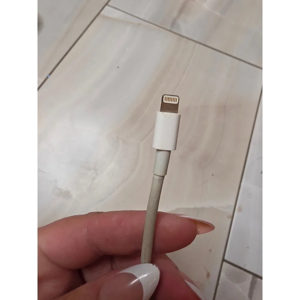 Apple Lightning Digital‎ AV Adapter HDMI Model A1438 White for iPhone iPad F3